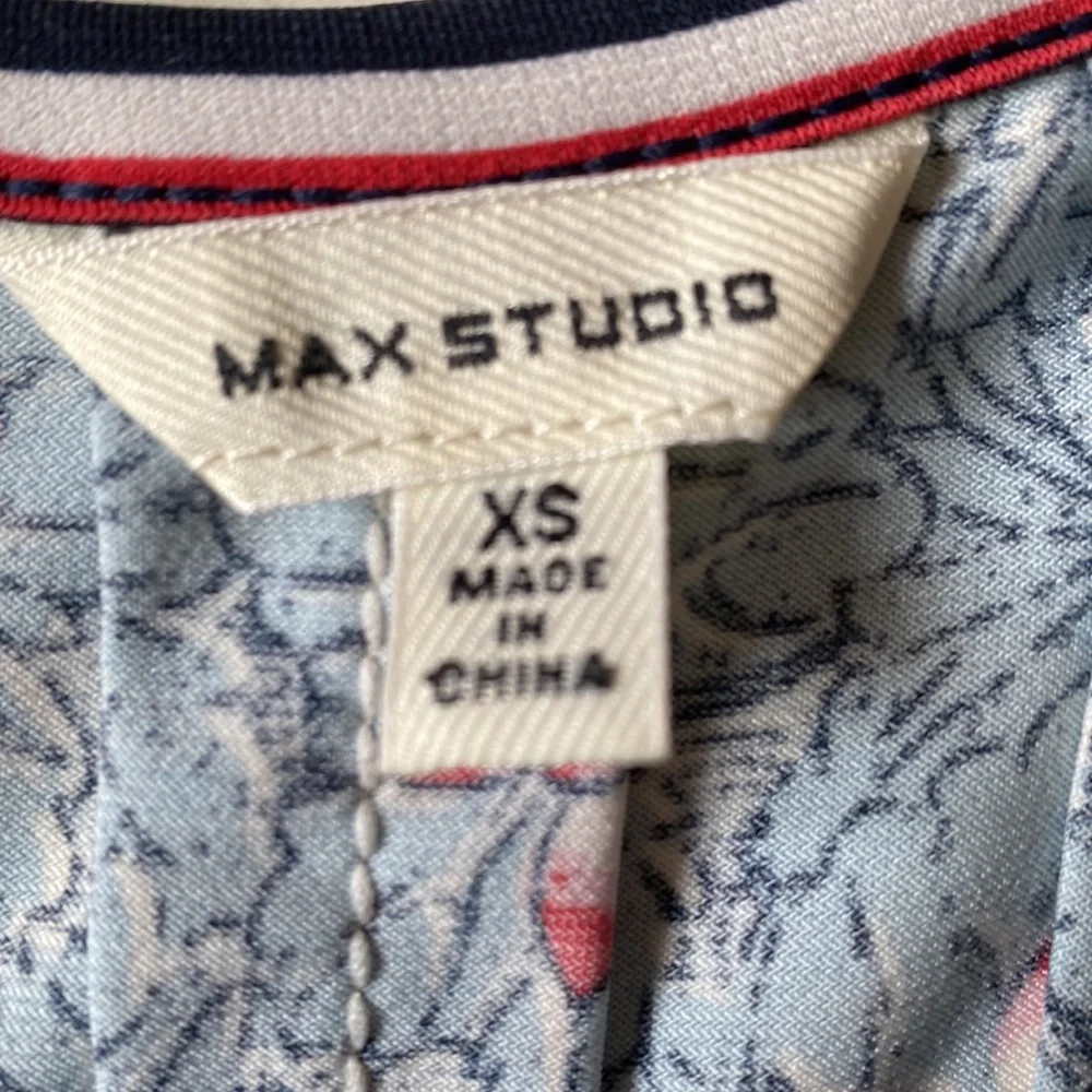 Max Studio Blue w Pink Flowers Dress - Picture 3 of 7